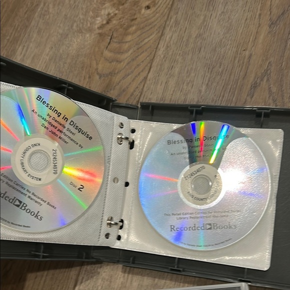 Bundle-7 Danielle Steel Audiobook CDs- Suspects, The Right Time, Betrayal, Rogue - Picture 10 of 16